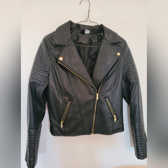 3/30$🎉SALE!!!🎉 H&M Detachable Faux-fur Moto Jacket (H&M)🏍😍 - Picture 2 of 7